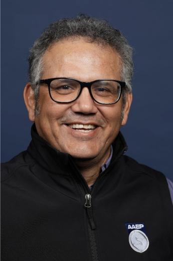 Dr. Ernesto Sandigo